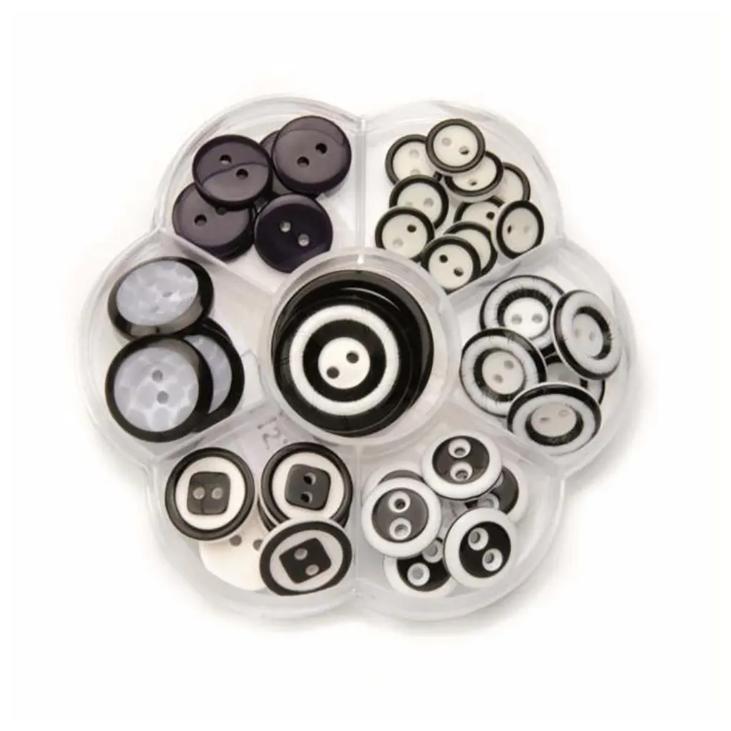 Buttons 40pcs Black/White Mix